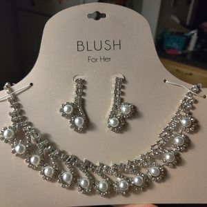 Women's Matching Necklace and earrings